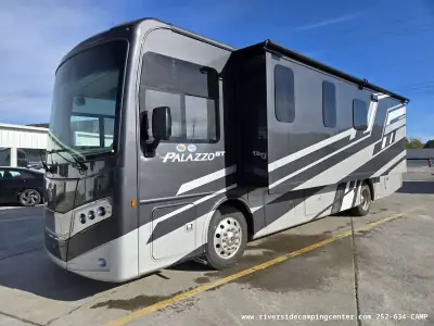 2026 Thor Motor Coach Palazzo GT 33.6 photo 2