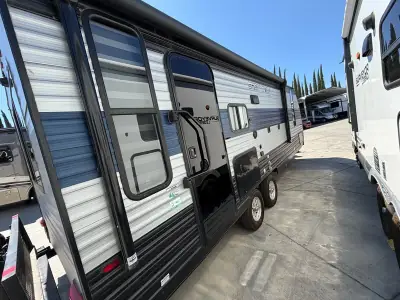 2023 Forest River CHEROKEE GREY WOLF 23MK photo 4