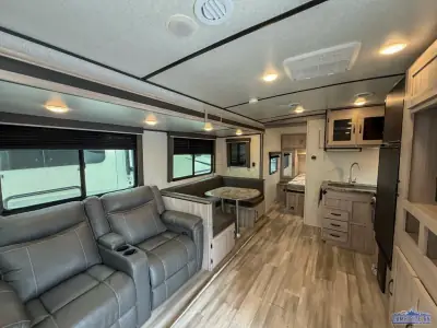 2022 Coachmen Northern Spirit Ultra Lite 2557RB photo 8