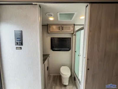 2022 Coachmen Northern Spirit Ultra Lite 2557RB photo 15