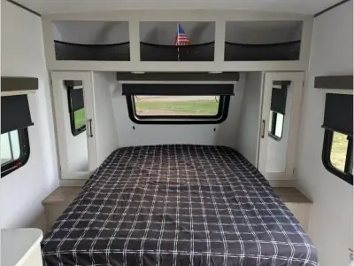 2027 Coachmen American Spirit Bijou 18RBB photo 10
