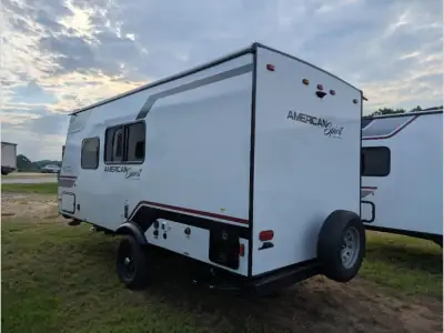 2027 Coachmen American Spirit Bijou 18RBB photo 4