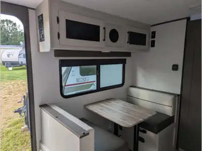 2027 Coachmen American Spirit Bijou 18RBB photo 8