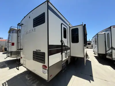 2022 Keystone 3720MD Alpine photo 5