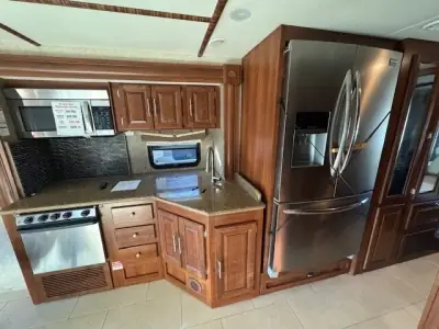 2015 Forest River GEORGETOWN XL 334QS photo 11