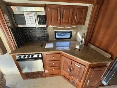 2015 Forest River GEORGETOWN XL 334QS photo 13