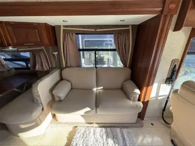 2015 Forest River GEORGETOWN XL 334QS photo 9