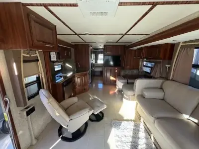2015 Forest River GEORGETOWN XL 334QS photo 15