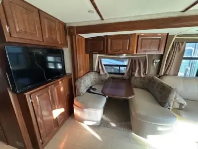 2015 Forest River GEORGETOWN XL 334QS photo 10