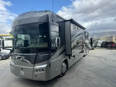 2010 Winnebago Tour 40BD "Norma Jean" Freightliner XCL Chassis photo 4