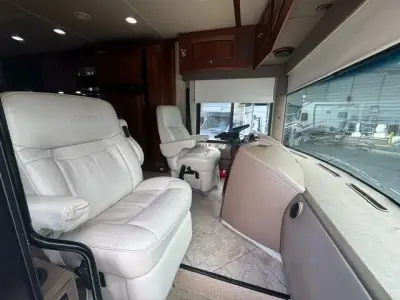 2010 Winnebago Tour 40BD "Norma Jean" Freightliner XCL Chassis photo 13