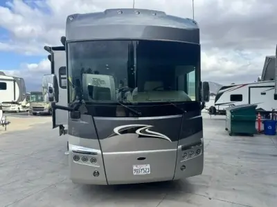 2010 Winnebago Tour 40BD "Norma Jean" Freightliner XCL Chassis photo 3