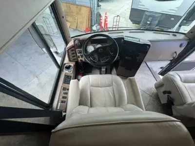 2010 Winnebago Tour 40BD "Norma Jean" Freightliner XCL Chassis photo 16