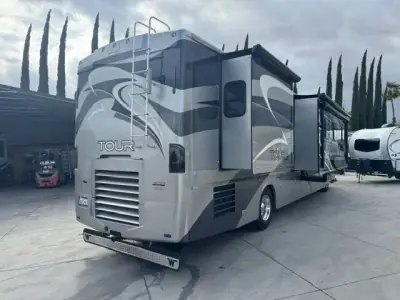 2010 Winnebago Tour 40BD "Norma Jean" Freightliner XCL Chassis photo 8