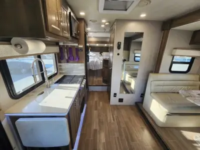 2021 Dynamax Corp ISATA 3 SERIES 24RWM photo 12