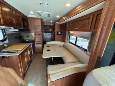 2016 Fleetwood STORM 28MS photo 40