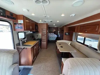 2016 Fleetwood STORM 28MS photo 13