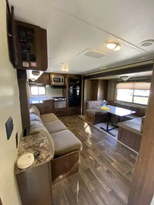 Used 2016 Keystone Hideout 27RKDSWE