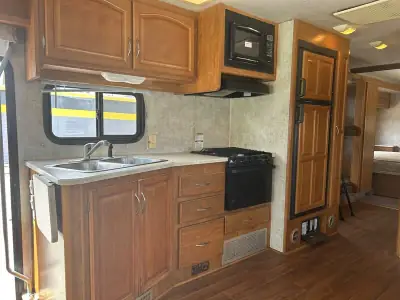 2008 Fleetwood FIESTA LX 34N photo 12