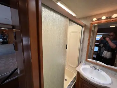 2008 Fleetwood FIESTA LX 34N photo 21