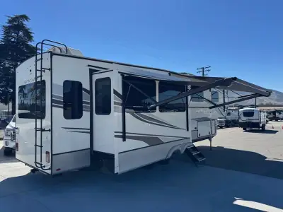 2024 Keystone MONTANA 3231CK photo 9