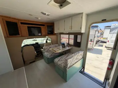 2010 Forest River Sunseeker 2860 E-450 SD photo 12