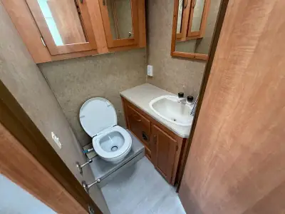 2010 Forest River Sunseeker 2860 E-450 SD photo 28