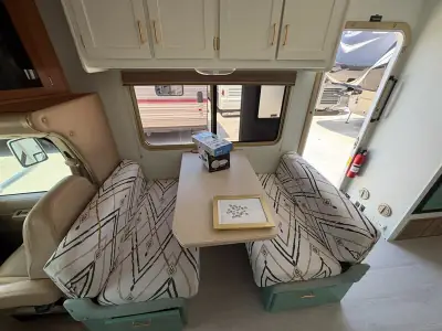 2010 Forest River Sunseeker 2860 E-450 SD photo 15