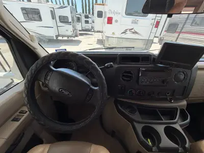 2010 Forest River Sunseeker 2860 E-450 SD photo 22