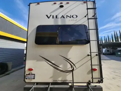 2017 Vanleigh VILANO 365 RL photo 5