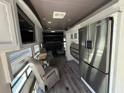 2021 Eclipse Recreational Vehicles Attitude 3322SAG photo 13