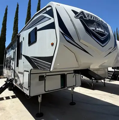 2021 Eclipse Recreational Vehicles Attitude 3322SAG