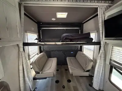 2021 Eclipse Recreational Vehicles Attitude 3322SAG photo 11