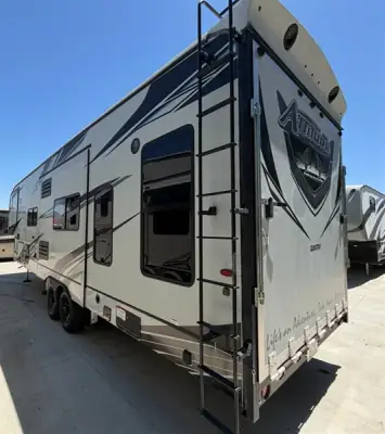 2021 Eclipse Recreational Vehicles Attitude 3322SAG photo 8