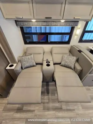 2026 Thor Motor Coach Luminate GG35 photo 27