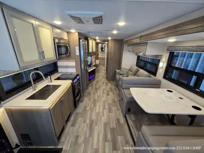 2026 Thor Motor Coach Luminate GG35 photo 19
