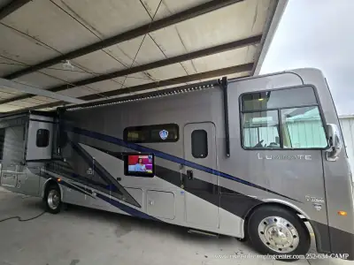 2026 Thor Motor Coach Luminate GG35 photo 3