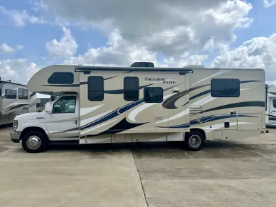 2015 Thor Motor Coach Freedom Elite 28H