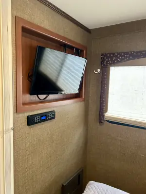 2015 Thor Motor Coach Freedom Elite 28H photo 22