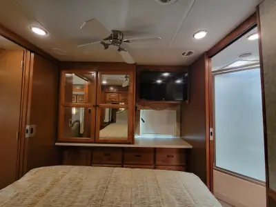 2014 Tiffin Motorhomes Allegro 36 LA photo 15