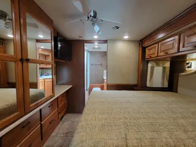 2014 Tiffin Motorhomes Allegro 36 LA photo 16