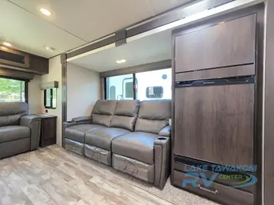 2022 Grand Design Transcend 245RL photo 11