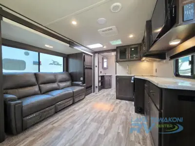 2022 Grand Design Transcend 245RL photo 6