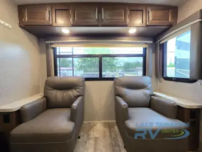 2020 Forest River Rockwood Ultra Lite 2604WS photo 10