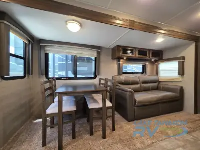 2020 Forest River Rockwood Ultra Lite 2604WS photo 8