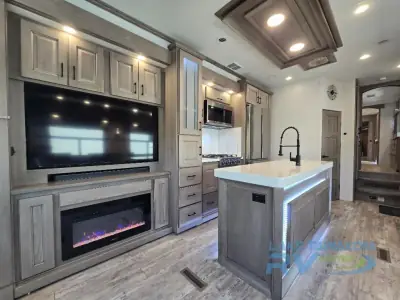2022 Drv Mobile Suites 39 DBRS3 photo 14