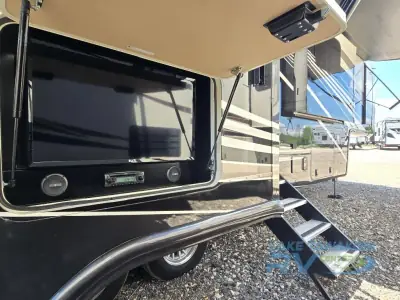 2022 Drv Mobile Suites 39 DBRS3 photo 7