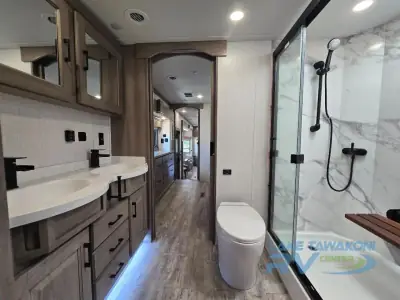 2022 Drv Mobile Suites 39 DBRS3 photo 34