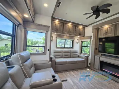 2022 Drv Mobile Suites 39 DBRS3 photo 11