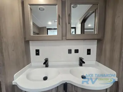 2022 Drv Mobile Suites 39 DBRS3 photo 32